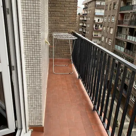 Con Balcon Y Wifi Homestay Bilbao